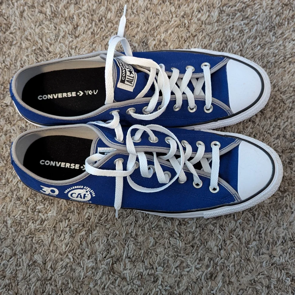 Converse Blue and White Sneakers - Picture 4 of 6